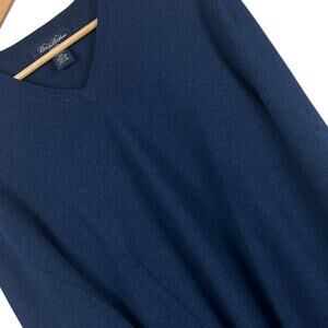 Brooks Brothers Mens L Merino Wool Stretch V-Neck Sweater Preppy Business Casual